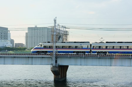 京成電鉄　中川橋梁　京成AE100形電車
