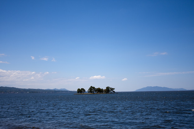 晴天の宍道湖と嫁ケ島